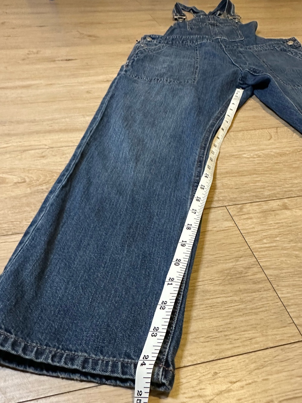 GAP Denim Bib Overalls Jeans in Blue Wash - Picture 4 of 6